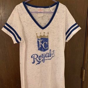 Royals V-Neck